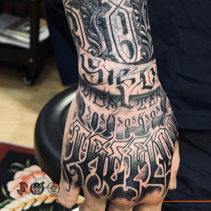 sửa hình xăm hỏng ở cổ tay, sửa hình xăm full tay